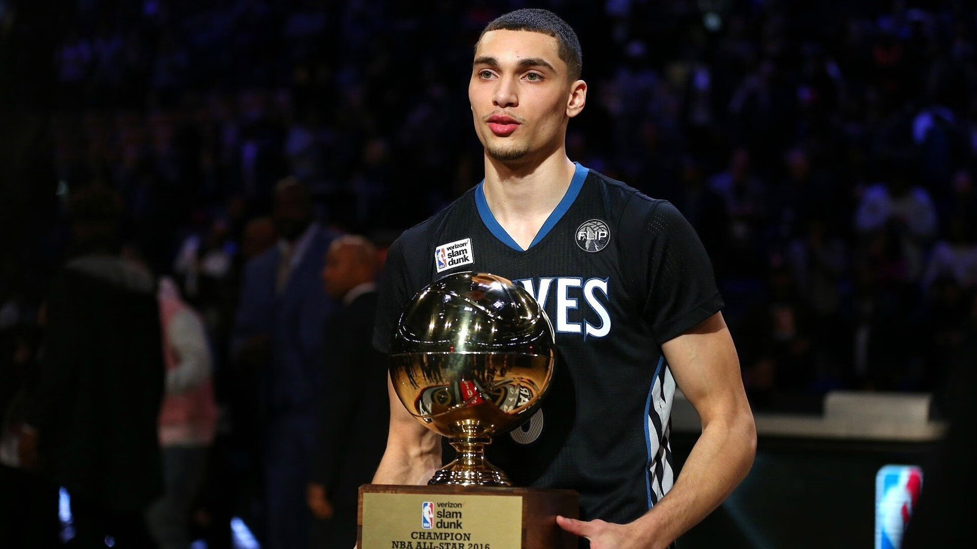 比赛规则变更首场状态出色，法国队观众沸腾！，德布劳内重返赛场赢得满堂喝彩