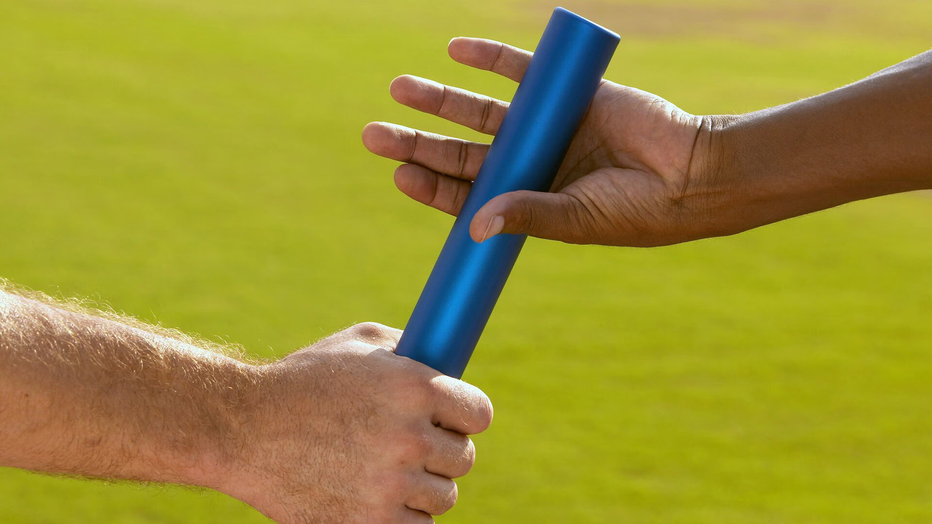 网球赛场焦点！澳大利亚队对阵美国队，主力缺阵，替补球员挺身而出